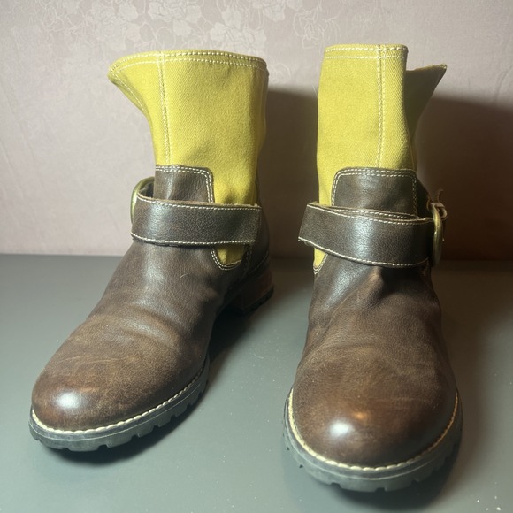 Women's Timberland Round Toe Chelsea Boot Size 8 Two Tone Wheat & Brown Leather - Picture 2 of 12